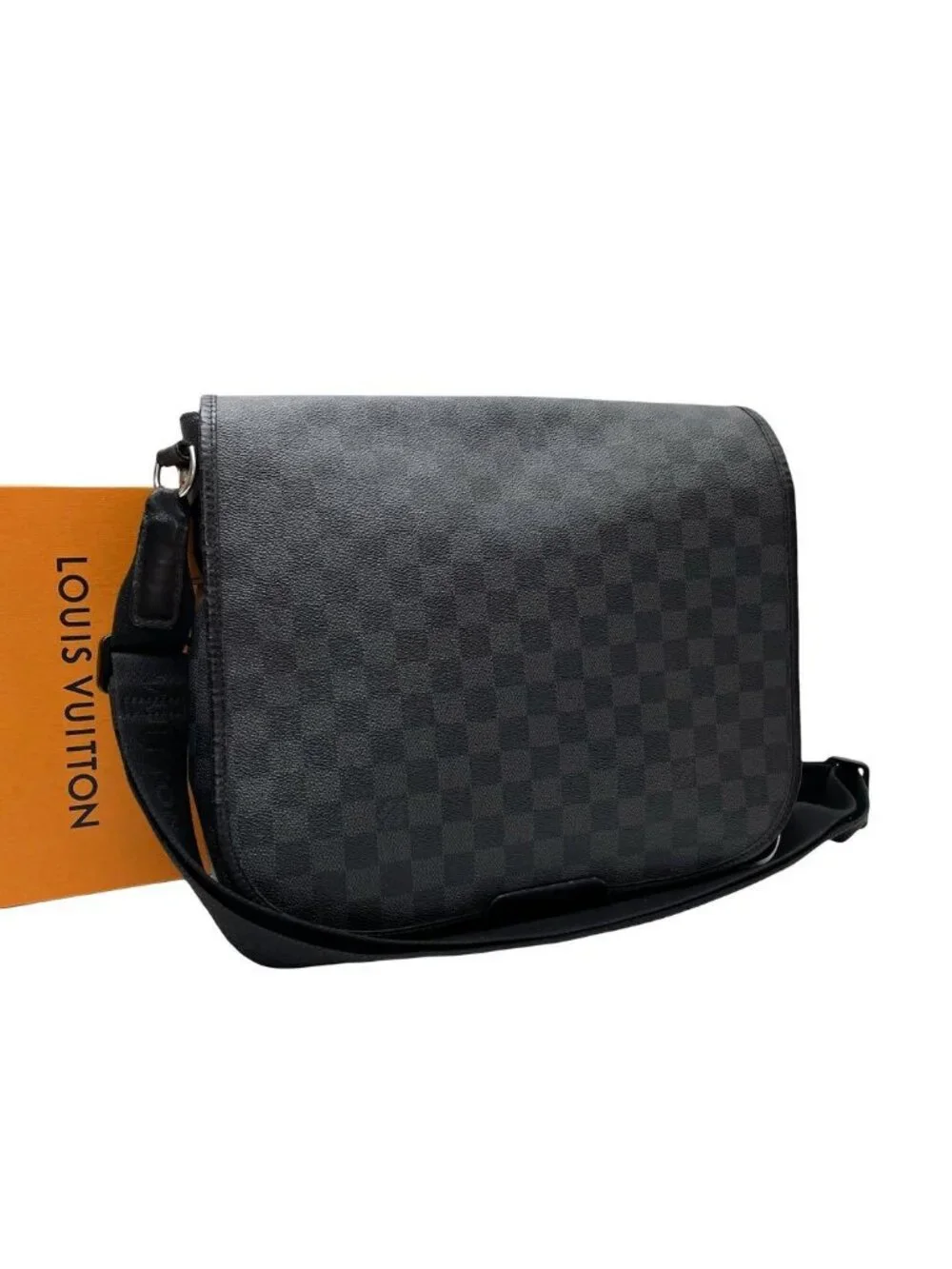 Louis Vuitton Damier Graphite Daniel MM Shoulder